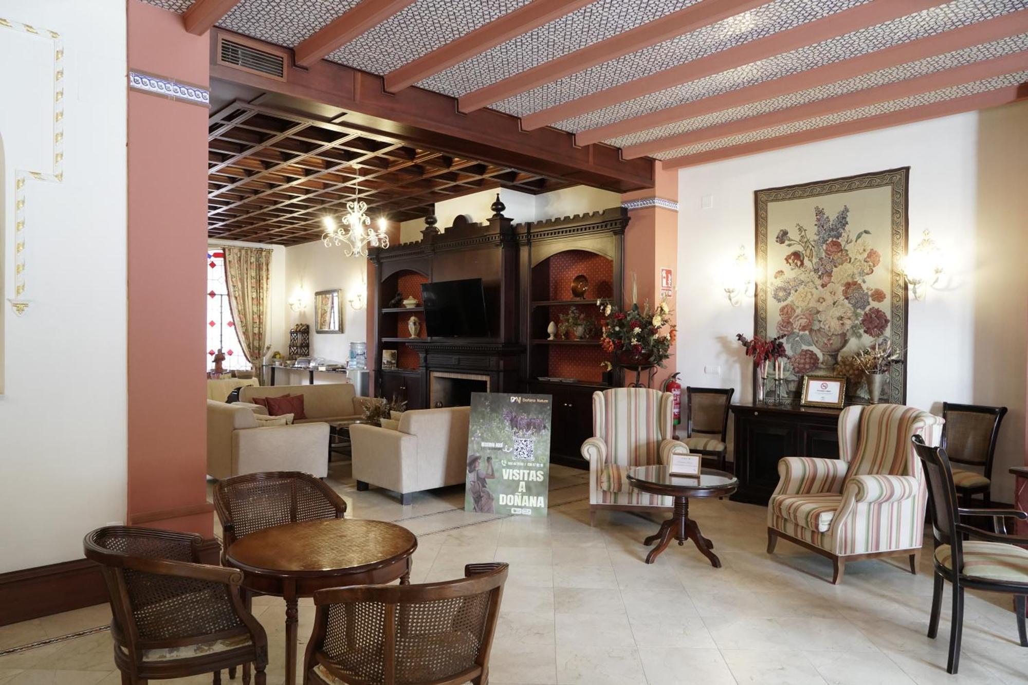 Hospedarte Palacete Real El Rocío Esterno foto